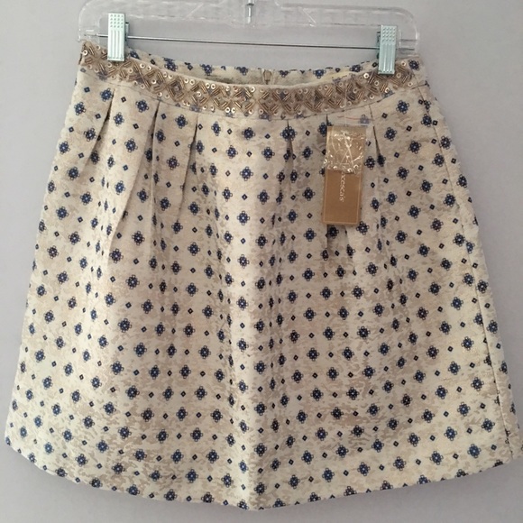 Metallic w/ beading nwt skirt sold in Francesca’s - Picture 1 of 6